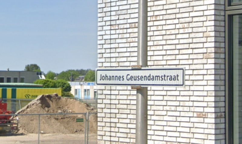Johannes Geusendamstraat straatnaambord.jpg
