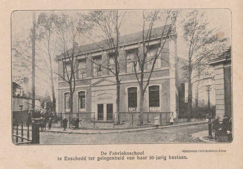 Noorderhagen 13 fabrieksschool 50 jarig bestaan.jpg