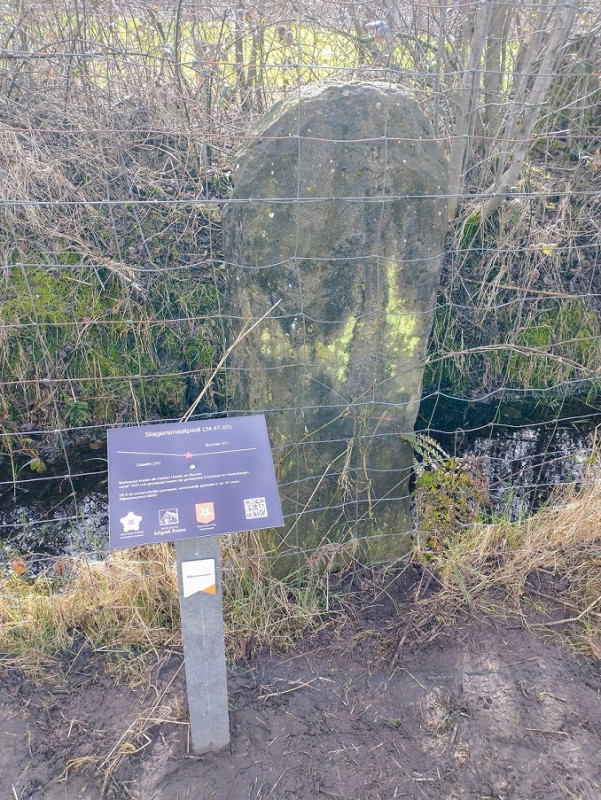 Oude Buurserdijk 201 Leppeweg Hegebeekweg Slagersmaatpaal. Markesteen Rijksmonument.jpg