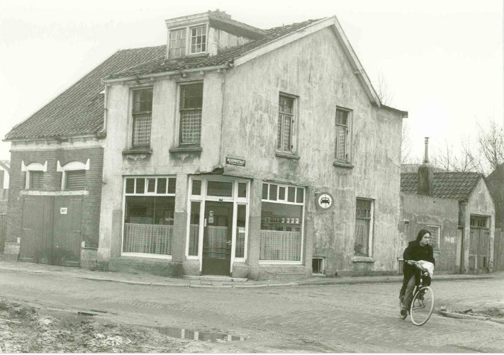 Hoge Bothofstraat 84 hoek Reudinkstraat. dec. 1982.jpg