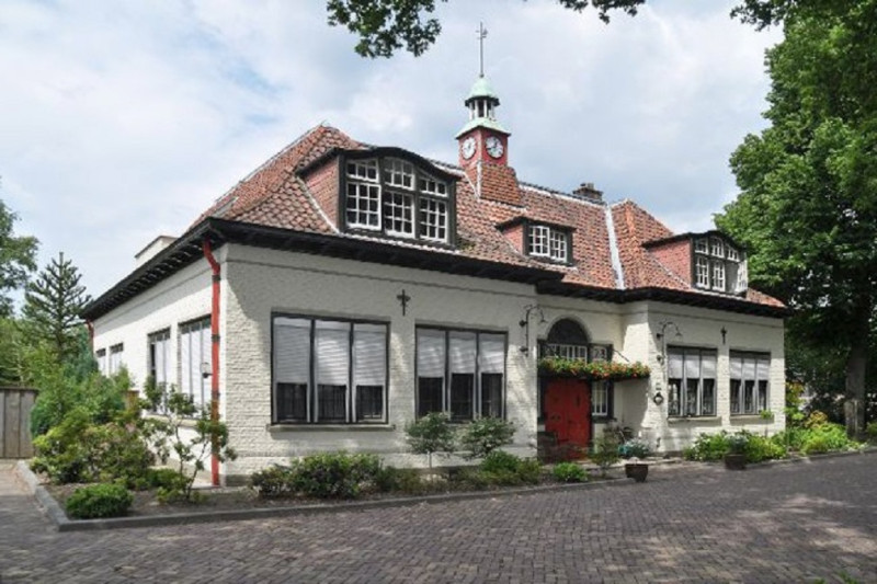 Goolkatenweg 117-119 vroeger Fabrieksschool Rigtersbleek nu gemeentelijk Monument.jpg