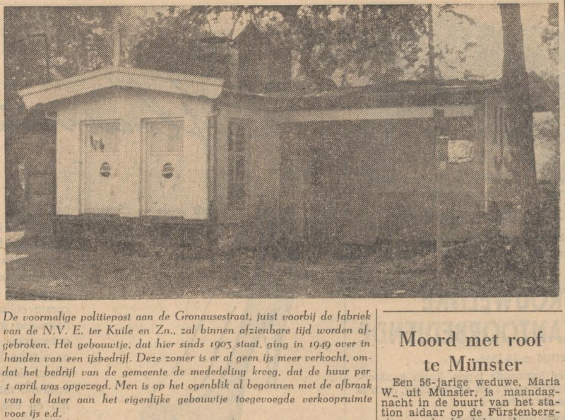 Gronausestraat afbraak voormalige politiepost krantenfoto Tubantia 9-10-1957.jpg