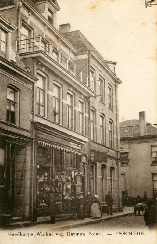 Haverstraat 2  winkel  Herman Polak met zicht op het Blijdensteinhuis.jpg