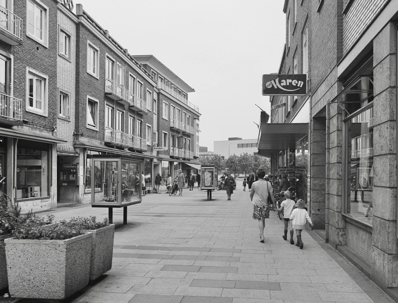 Raadhuisstraat 14 van Haren 1972..jpg