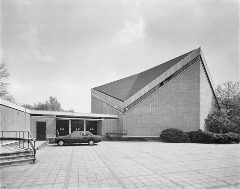 Dollardstraat 53 Deppenbroek, Heilige Geest kerk.jpg