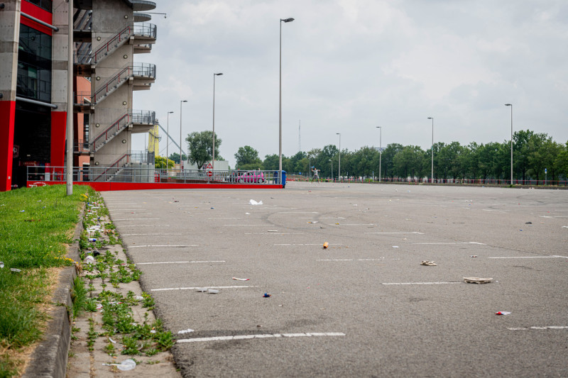 Colosseum stadion Grolsch Veste parkeerplaats.jpg