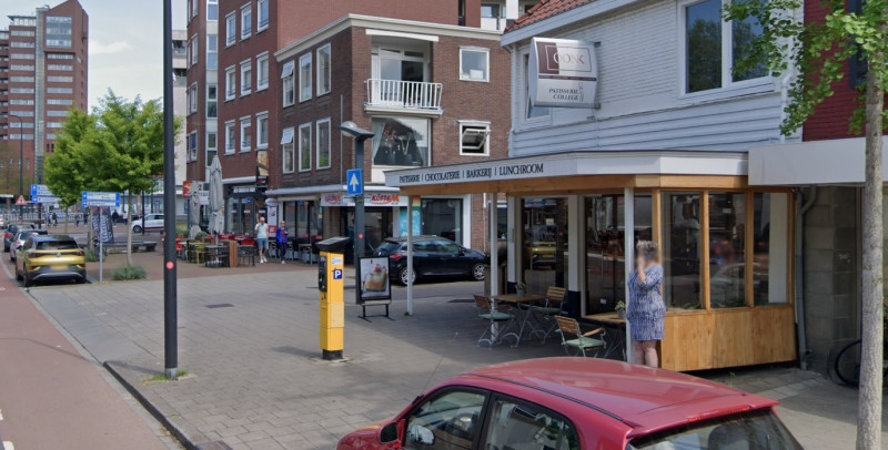 Kuipersdijk 21 hoek Ledeboerstraat Lunchroom Bakkerij Oonk.jpg