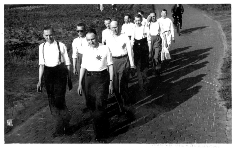 van Heekpark 1941 1e vierdaagse 2.jpg