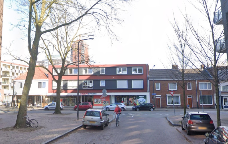 Kuipersdijk 23-31 vanuit Beltstraat winkel Hoen Sport maart 2022.jpg