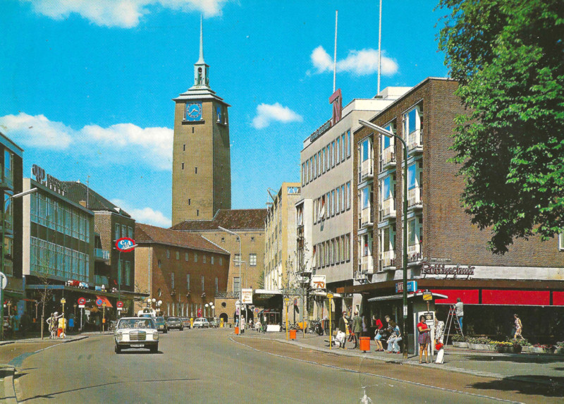 Van Loenshof 29 hoek H.J. van Heekplein rechts Rottinghuis.jpg