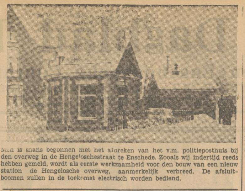 Hengelosestraat 30 afbraak politieposthuis krantenfoto Tubantia 3-3-1947.jpg