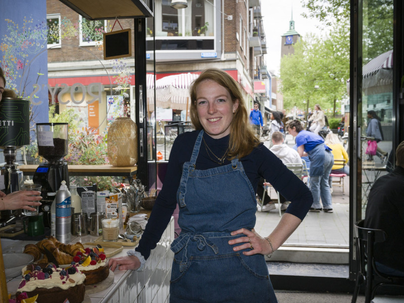 van Loenshof 66 Zuidmolen koffiezaak Rosy's.jpg