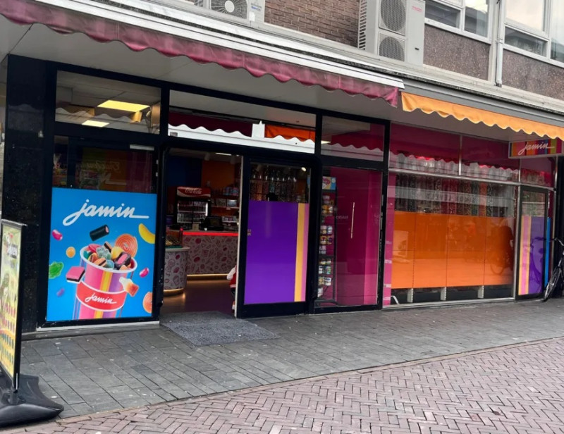 Raadhuisstraat 1-3-5 Jamin snoepwinkel.jpg