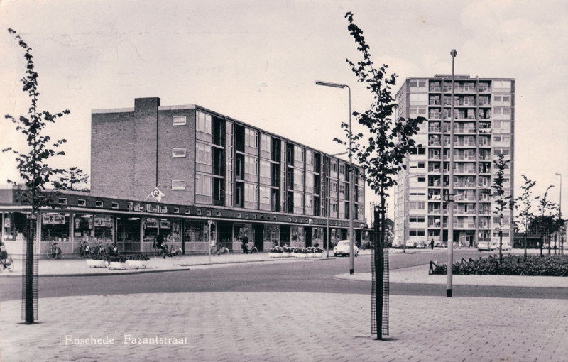 Fazantstraat 215 winkelcentrum Mekkelholt Frits Heijne schoenen 1963.jpg