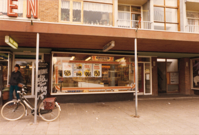 Thomas de Keyserstraat 65 Slagerij De Leeuw 1980.jpeg