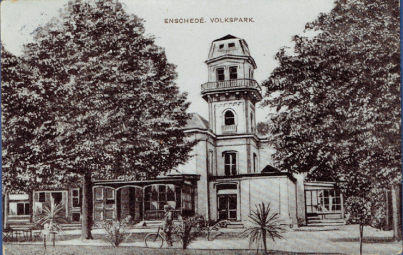 Volkspark restaurant 1912.jpg