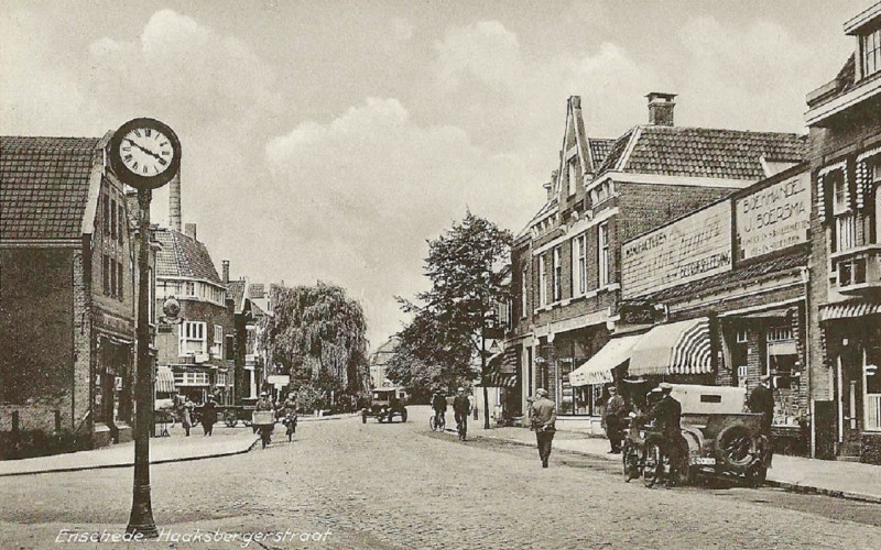 Haaksbergerstraat 55 boekhandel Boersma ca 1935.jpg