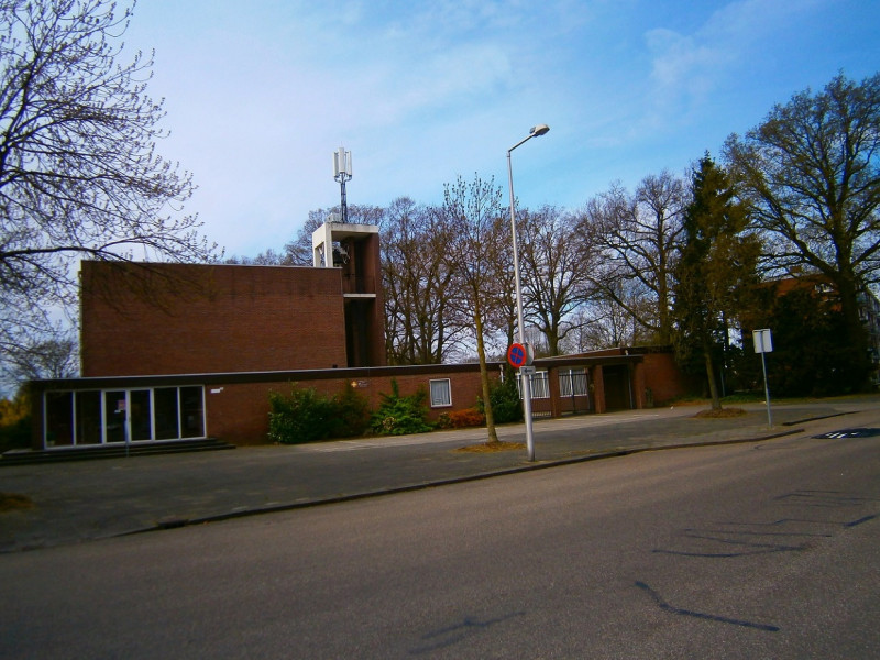 Thomas de Keijserstraat 20 Apostel hoek Rembrandtlaan Thomaskerk.JPG