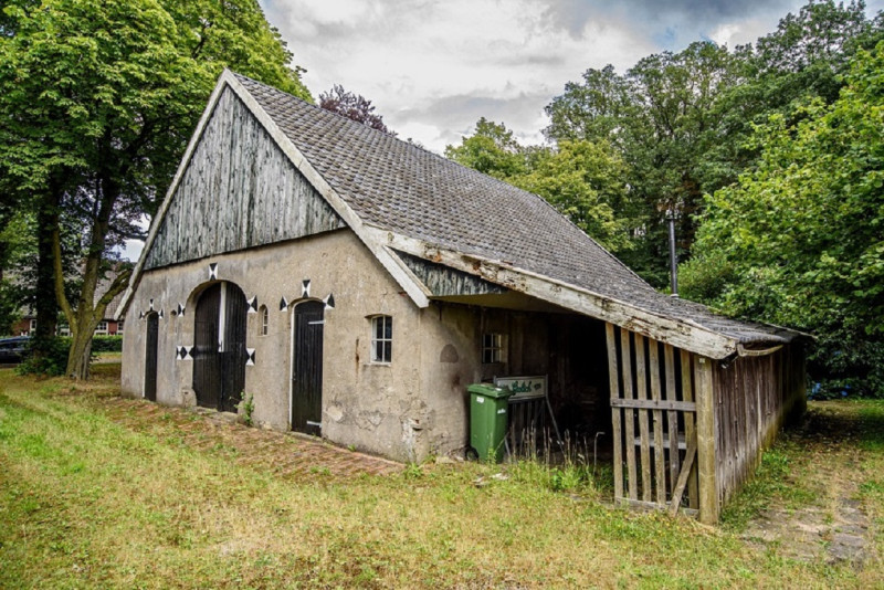 Overmaatweg keuterborderij Jonker bij Sprakel in het Bos.jpg