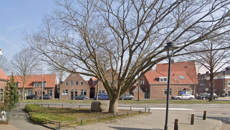 Pathmossingel 6 hoek Janninksweg pand Zorggroep Manna gezien vanuit Pathmosstraat maart 2022.jpg