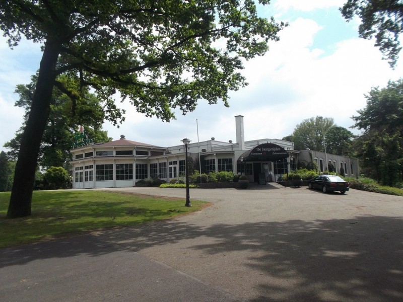 Volkspark restaurant Parkweg.JPG