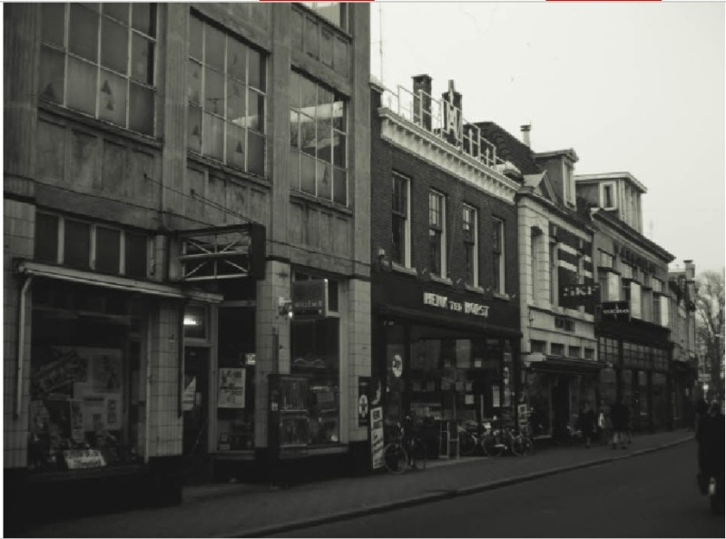 Hengelosestraat 15-25. O.a. Henk ter Horst 18-1-1972.jpg