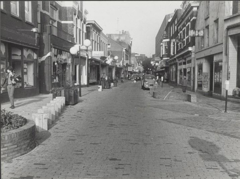 Haaksbergerstraat 42 nu Korte Haaksbergerstraat Michon boekenwinkel.jpg