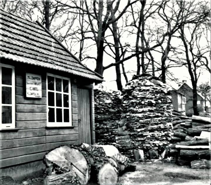 Windmolenweg 51 klompenmaker C. Bel.jpg