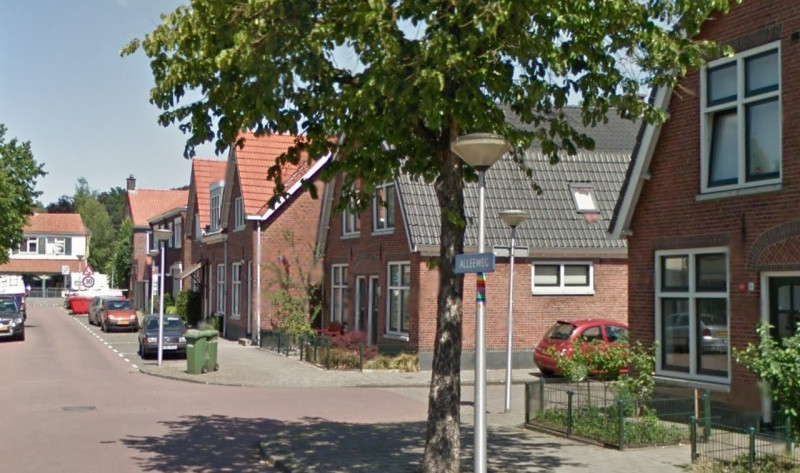 Alleeweg 15 hoek Curacaostraat.jpg
