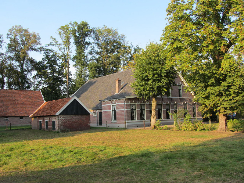 Beckumerstraat 51 Boekelo. De Mans schuur. Rijksmonument.JPG