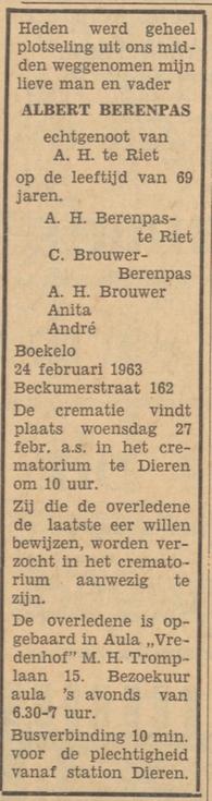 Beckumerstraat 162 Albert Berenpas overlijdensadvertentie Tubantia 25-2-1963.jpg