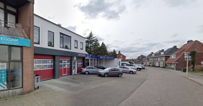 Bentrotstraat 40-42 autogarage  Beckers maart 2022.jpg