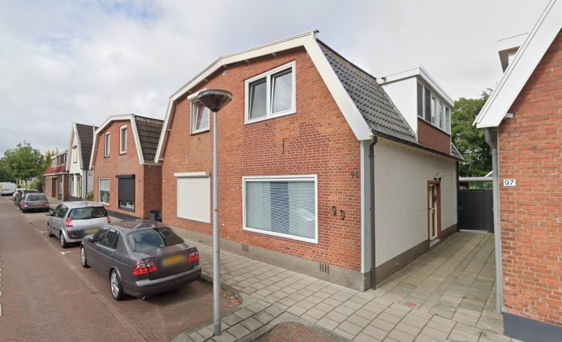Bentstraat 93-95 woning bouwjaar 1914 foto aug. 2020.jpg