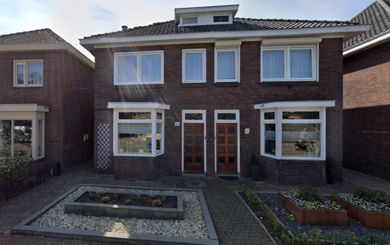 Bergweg 23-25 woningen bouwjaar 1932 foto april 2022.jpg