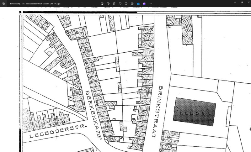 Berkenkamp 13-57 hoek Ledeboerstraat kadaster O16 1912.jpg