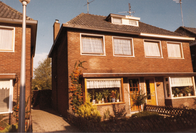 Beukstraat 6-8 woningen 1980.jpeg