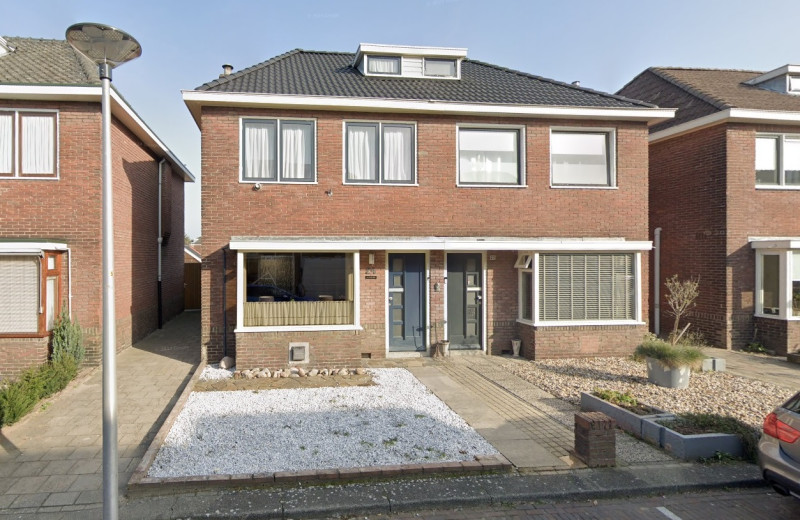 Beukstraat 22-24 woningen maart 2022.jpg