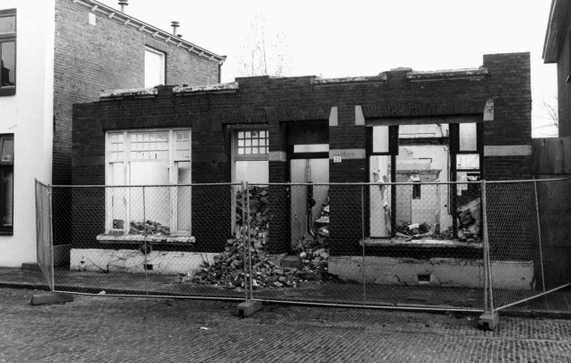 Billitonstraat 21-23 Sloopwerkzaamheden dubbel woonhuis met afrastering.jpg