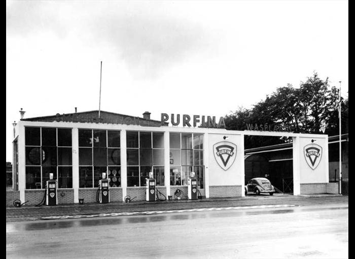 Hengelosestraat 99 Purfina tankstation.jpg