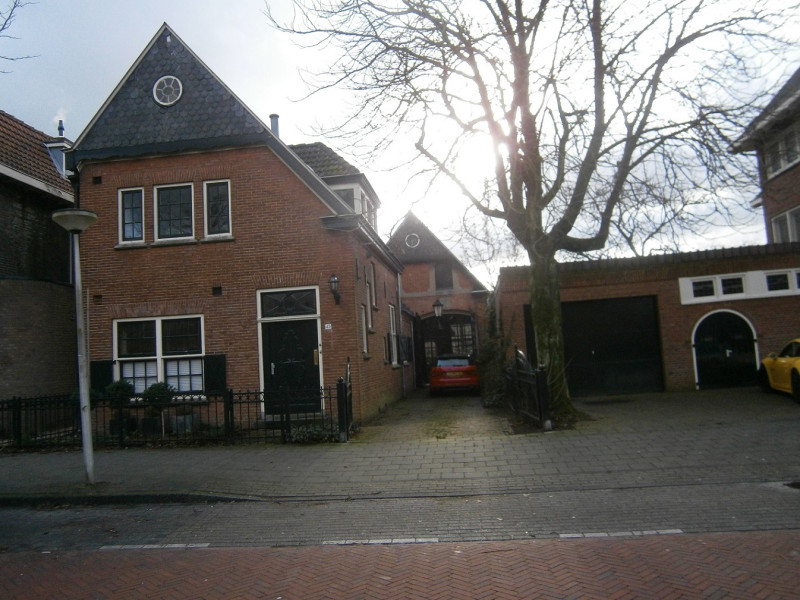 Bisschopstraat 43-45 vroeger chauffeurswoning en is nu een gemeentelijk monument.JPG