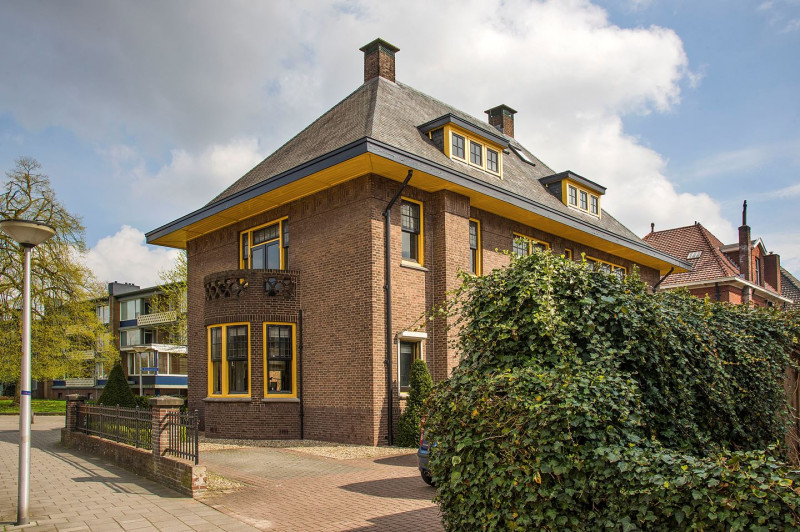 Bisschopstraat 55 hoek Kortenaerstraat (2).jpg