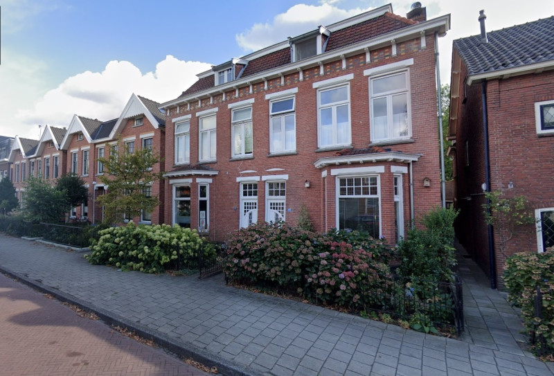 Blekerstraat 51-53 woningen bouwjaar 1911 foto sept. 2022.jpg