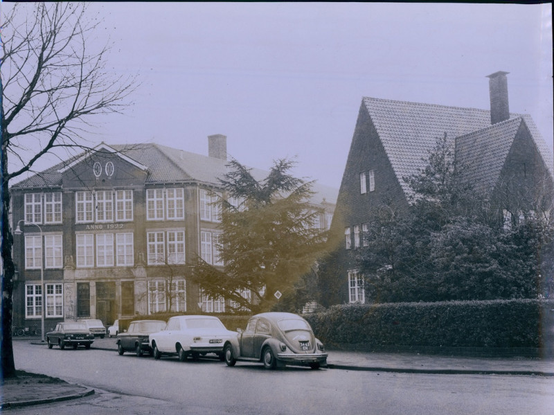 Boddenkampsingel 76  hoek Van der Capellenstraat en 80 Ambachtsschool jan. 1969.jpg