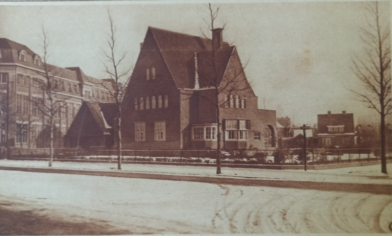 Boddenkampsingel 76  hoek Van der Capellenstraat en 80 Ambachtsschool 1929.jpg