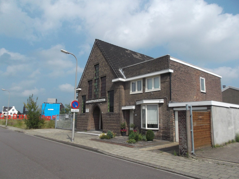Boddenkampstraat 2a en 2b kerk van de vrije evangelische gemeente 7-8-2014 is gebouwd in de jaren 1920.JPG