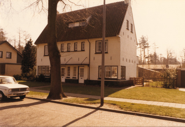 Boekelosestraat 379-381 woning bouwjaar 1938 foto 1977.jpeg