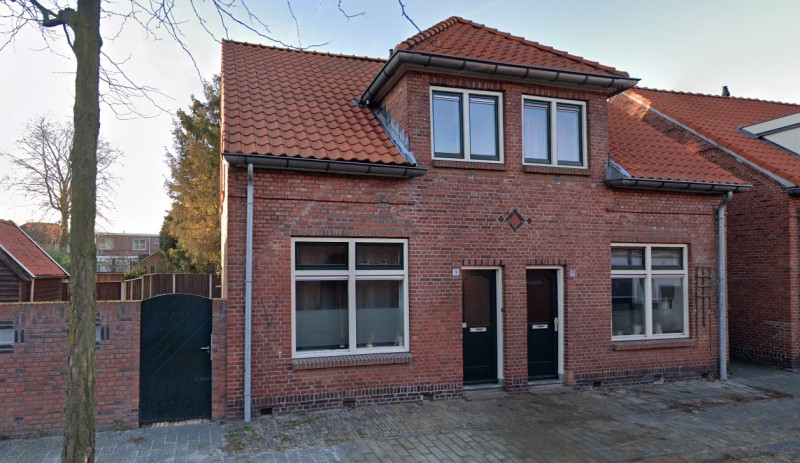 Bombazijnstraat 19-21 woningen bouwjaar 1918 foto nov. 2020.jpg