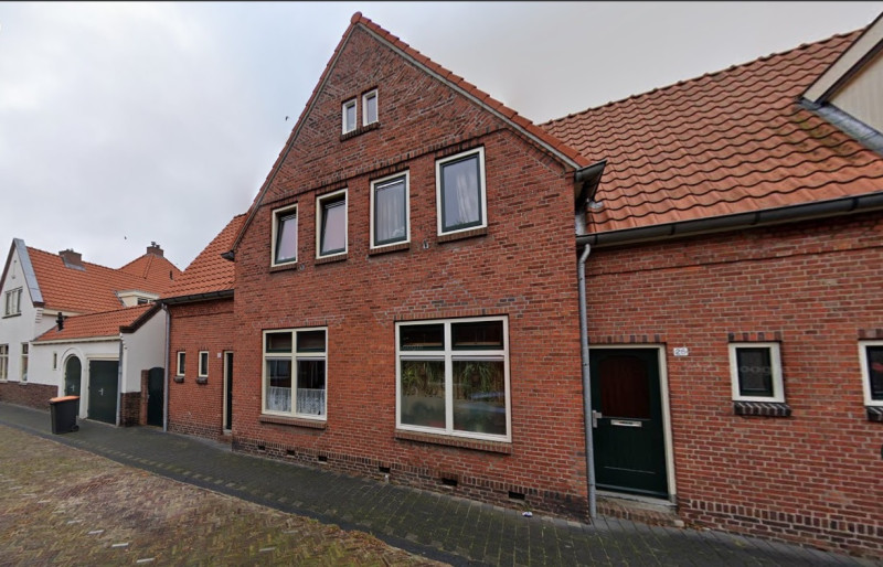 Bombazijnstraat 26-28 woningen bouwjaar 1918 foto november 2021.jpg