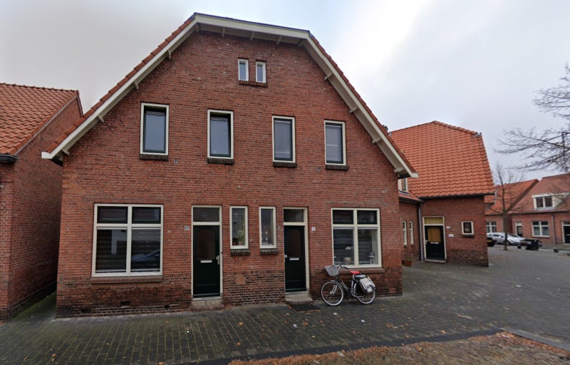Bombazijnstraat 29-31 woningen bouwjaar 1918 foto november 2021.jpg