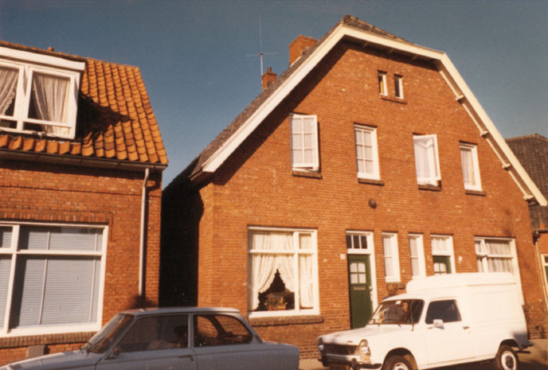Bombazijnstraat 29-31 woningen 1980.jpeg